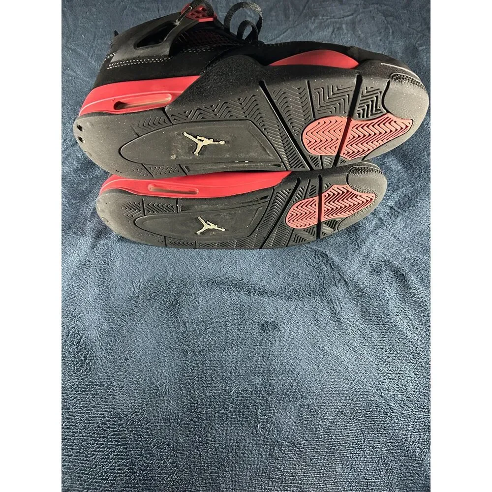 Jordan 4 Red Thunder